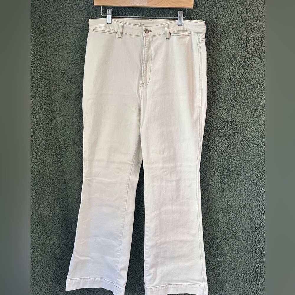Talbots Flawless High Waist Flare Jeans Cream Size 14 EUC